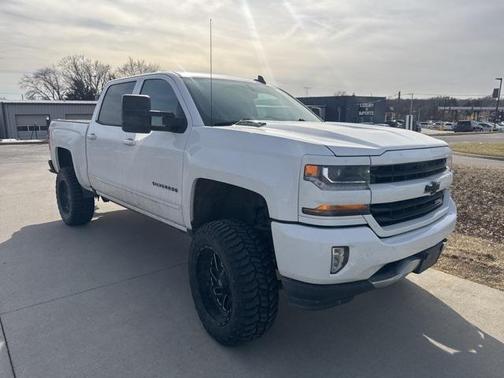 2017 Chevrolet Silverado 1500 2LT