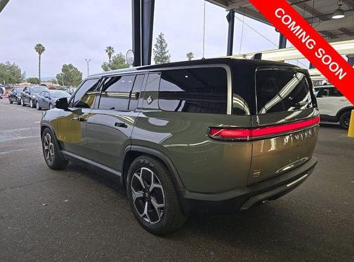 Green 2023 Rivian R1S Launch Edition