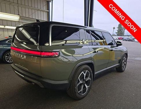Green 2023 Rivian R1S Launch Edition