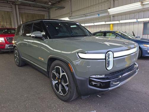 Green 2023 Rivian R1S Launch Edition