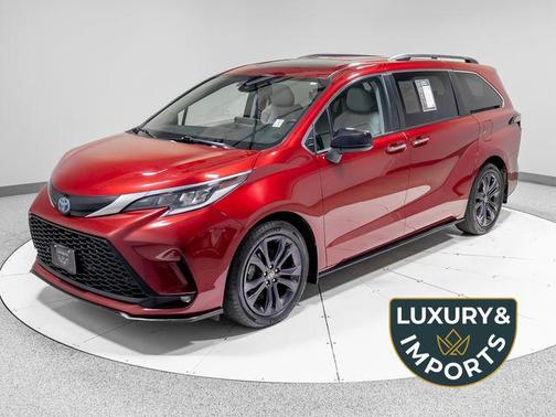 Ruby Flare Pearl 2022 Toyota Sienna XSE 7 Passenger