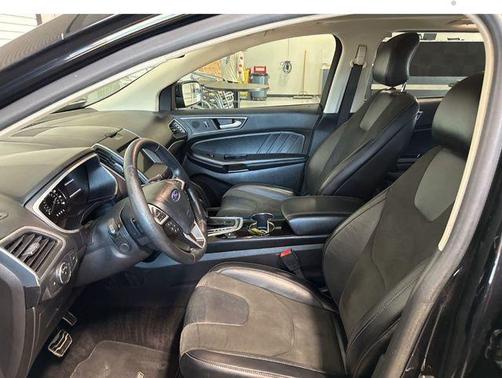 2017 Ford Edge Sport