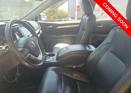 Silver Sky Metallic 2016 Toyota Highlander XLE