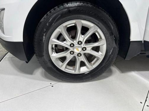 Summit White 2020 Chevrolet Equinox LS