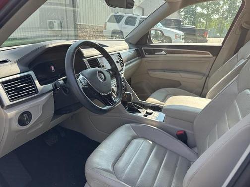 2019 Volkswagen Atlas 3.6L SEL Premium