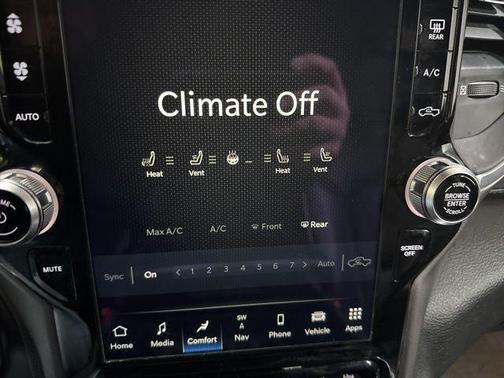 Flame Red Clearcoat 2022 RAM 1500 Laramie