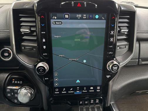 Flame Red Clearcoat 2022 RAM 1500 Laramie