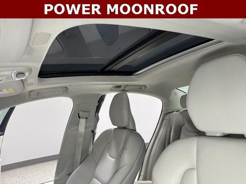 2019 Volvo S60 T6 Momentum