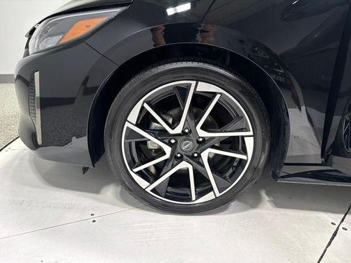 Super Black 2025 Nissan Sentra SR