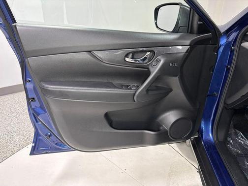 Caspian Blue Metallic 2020 Nissan Rogue SV