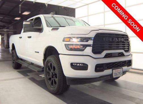 Bright White Clearcoat 2025 RAM 2500 Big Horn Crew Cab 4x4 6'4' Box