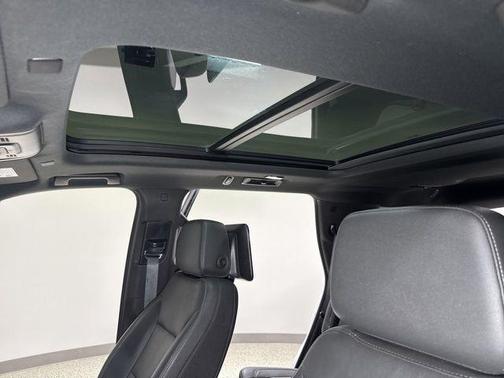Summit White 2021 Chevrolet Tahoe 4WD Z71