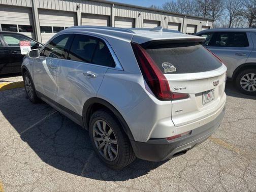 2021 Cadillac XT4 Premium Luxury