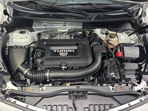 Crystal White Tricoat 2021 Cadillac XT4 Premium Luxury