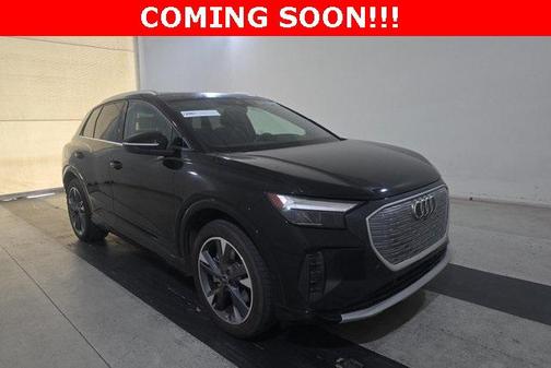 2022 Audi e-tron Premium Plus