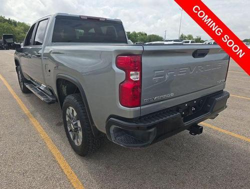 Sterling Gray Metallic 2026 Chevrolet Silverado 2500 Custom