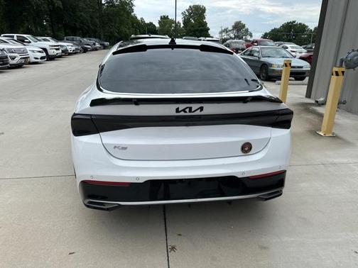 2022 Kia K5 EX