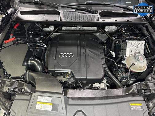 2022 Audi Q5 45 S line Premium Plus