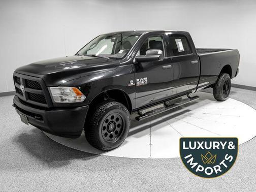 Brilliant Black Crystal Pearlcoat 2017 RAM 3500 Tradesman Crew Cab 4x4 8' Box