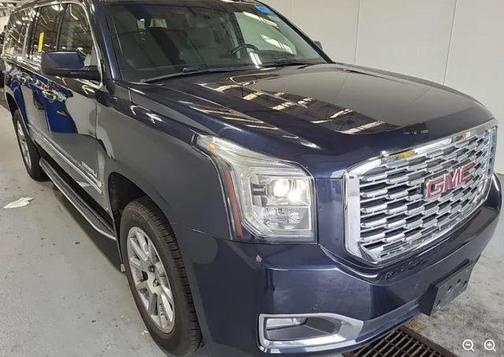 Dark Sapphire Blue Metallic 2019 GMC Yukon XL Denali