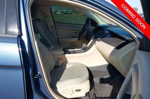 Blue Metallic 2018 Ford Taurus SE