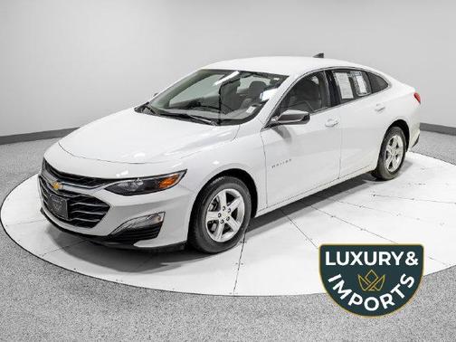 Summit White 2022 Chevrolet Malibu 1LS