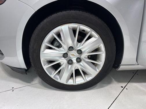 Silver Ice Metallic 2019 Chevrolet Impala 1LS