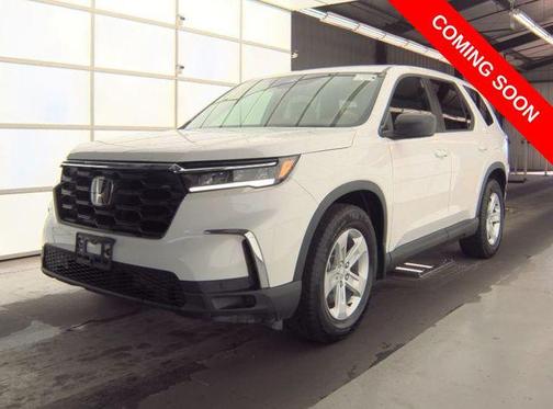 2023 Honda Pilot AWD LX