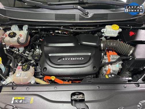 2017 Chrysler Pacifica Hybrid Touring Plus