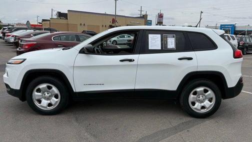 Bright White Clearcoat 2017 Jeep Cherokee Sport