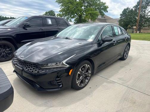 Ebony Black 2021 Kia K5 EX