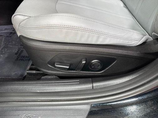 Ebony Black 2021 Kia K5 EX