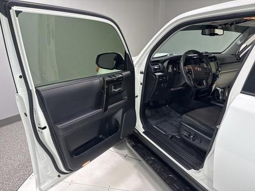 2023 Toyota 4Runner TRD Off Road