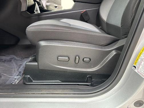 Ingot Silver 2018 Ford Escape SE