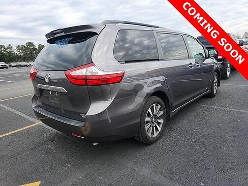2019 Toyota Sienna Limited Premium
