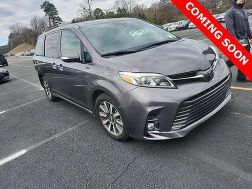 2019 Toyota Sienna Limited Premium