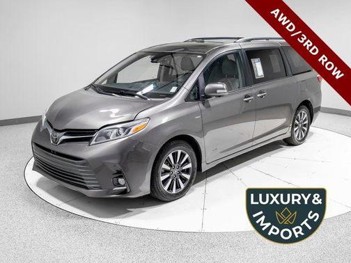 2019 Toyota Sienna Limited Premium