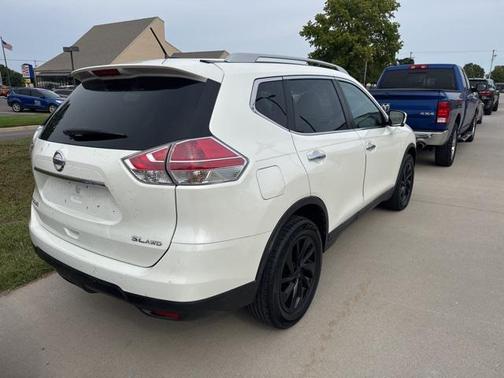 2015 Nissan Rogue SL