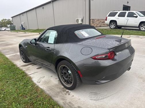 2021 Mazda MX-5 Miata Club
