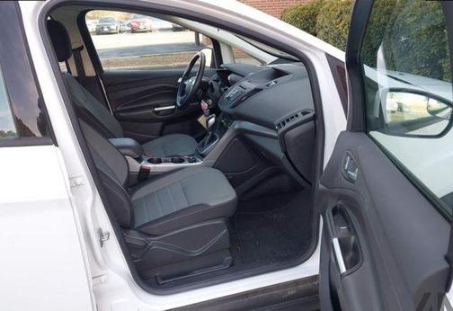 2016 Ford C-Max Hybrid SE