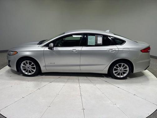 Ingot Silver Metallic 2019 Ford Fusion Hybrid SE