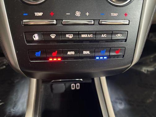 White Platinum Clearcoat Metallic 2019 Lincoln MKC Reserve