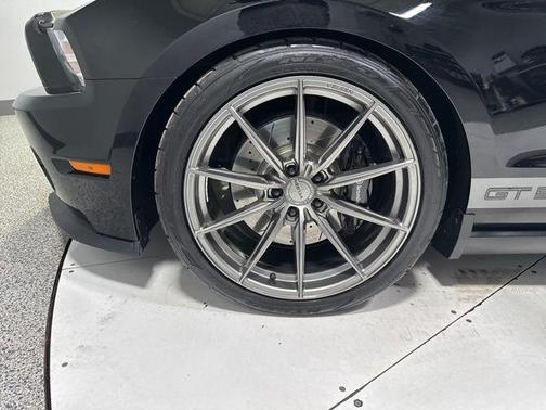 2010 Ford Shelby GT500 Base