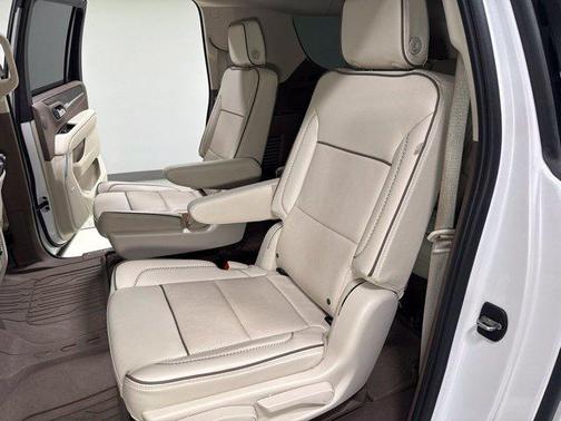 White Frost Tricoat 2023 GMC Yukon XL Denali