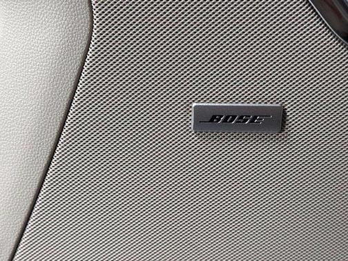 White Frost Tricoat 2023 GMC Yukon XL Denali