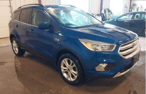 Lightning Blue Metallic 2018 Ford Escape SE