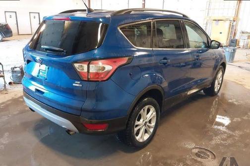 Lightning Blue Metallic 2018 Ford Escape SE