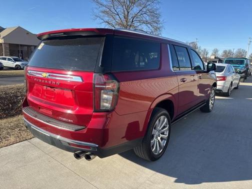 2023 Chevrolet Suburban Premier