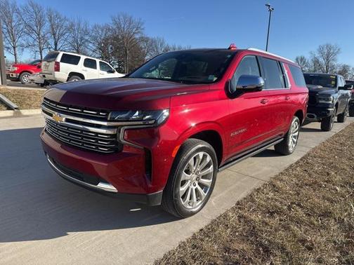 2023 Chevrolet Suburban Premier
