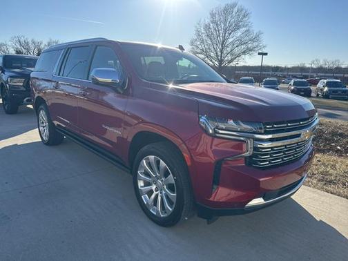 2023 Chevrolet Suburban Premier